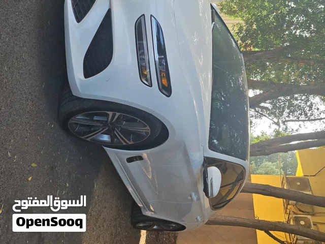 2025 Genesis G70
