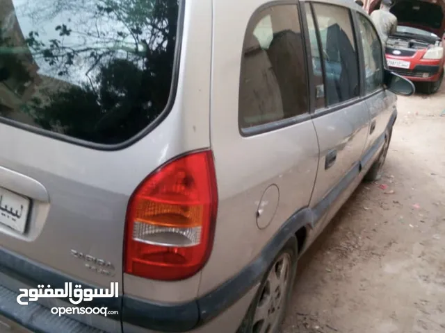 Used Opel Zafira in Tripoli