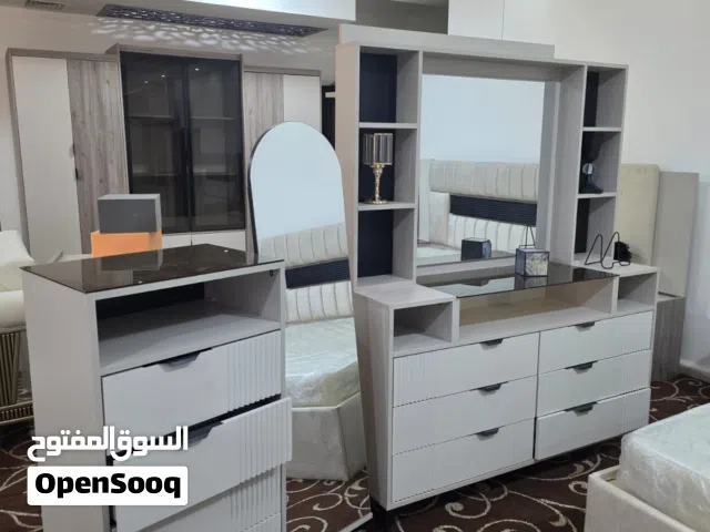 غرفة نوم ماستر خشب لاتيه كامل للبيع