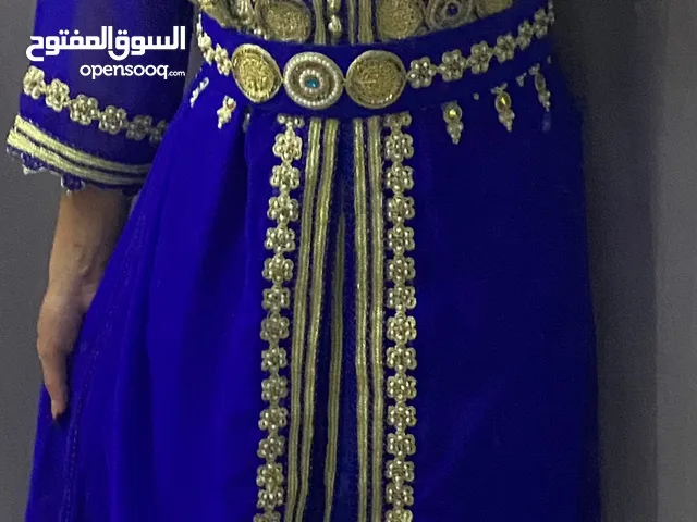 Caftan marocain orné en doré Neuf VENTE RAPIDE!!! Perle rare à ne pas rater