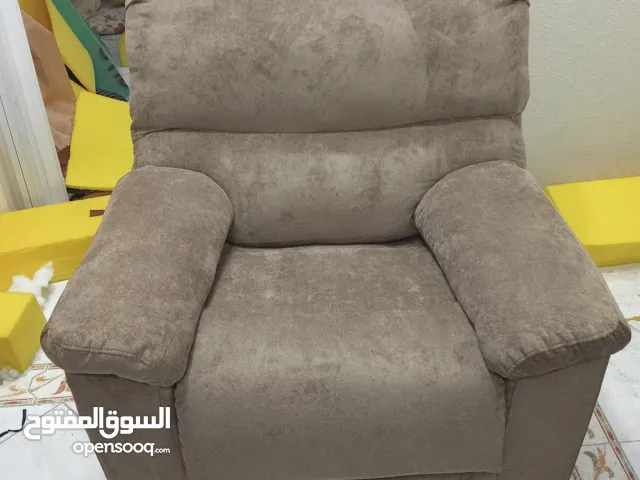 تنجيد وتصليح كافة انواع الكنب المستورد والعادي