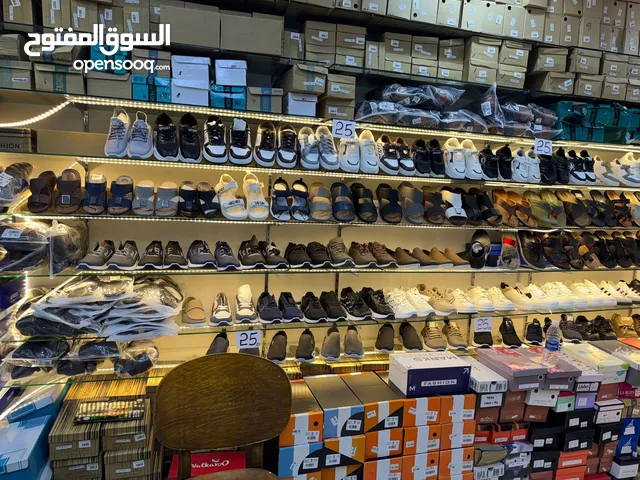 Business for Sale - Prime Location - Ready to Start • Running business: Shoes, leather products,