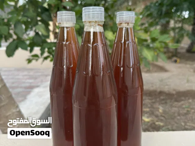 عسل زهور جميل جدا وغليظ وبدون اضافات سكريه انتاج سنة 2025