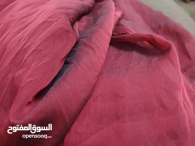 حجاب احمر مع اسود غير مستعمل
