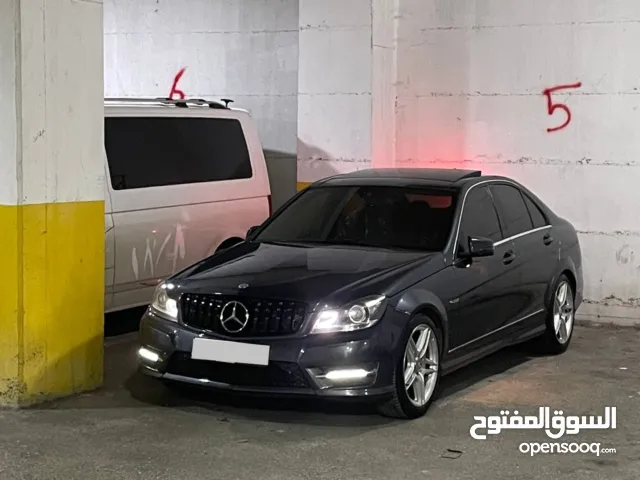 Amg Mercedes c200 بويه شركة  فلللللللللللل مع بانوراما  ب الورقه