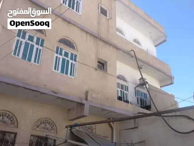 للبيع عمارة سكنية استثمار ست شقق– موقع مميز وسعر مناسب ثلاثه دور على شارع 16 بحي الخفجي