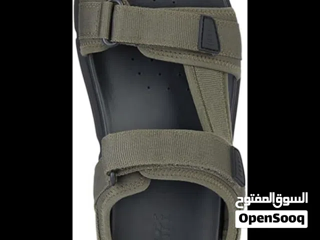 صندل Geox  سيور قماش  	•	إغلاق فيلكرو (لاصق)