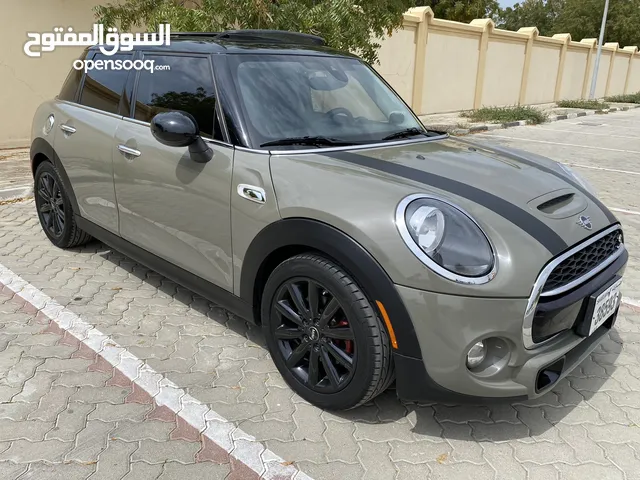 MINI Other 2019 in Sharjah