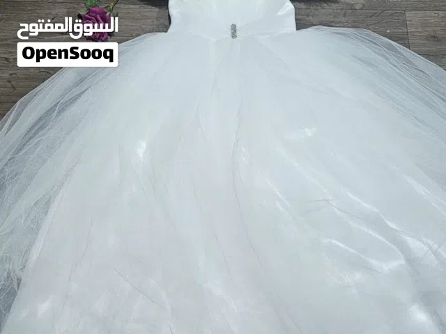 فستان بناتي  ابيض عرس متوفر 2  شبه جديد لبسة وحدة