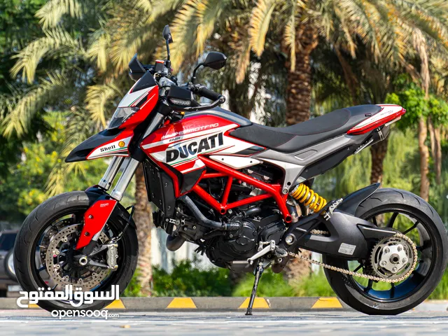 Ducati Hypermotard 821 with SC Project Exhaust