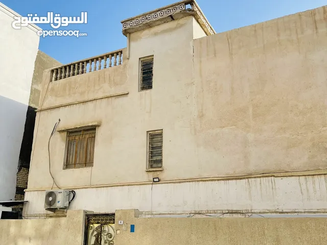 250 m2 More than 6 bedrooms Townhouse for Sale in Basra Tuwaisa
