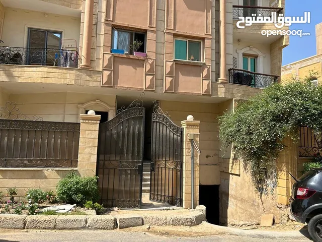 275 m2 3 Bedrooms Apartments for Sale in Cairo Fifth Settlement