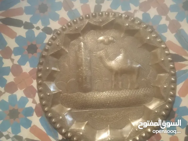 أثاث وتحف منزلية