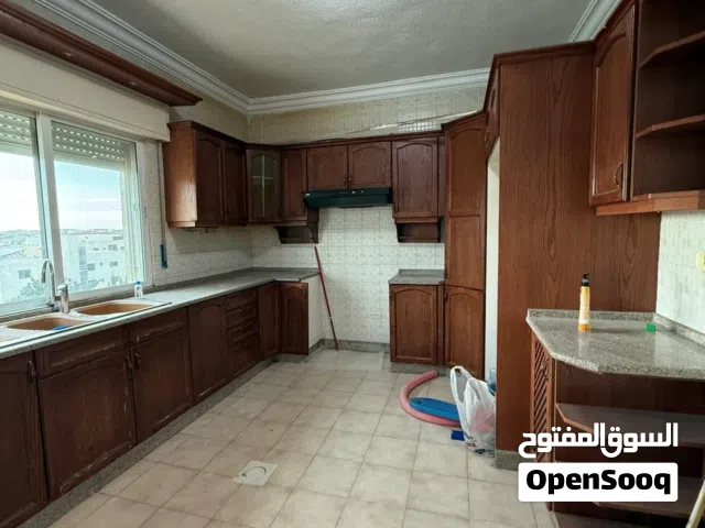 شقة * فارغة * 3نوم * 180م * قرب الخدمات * خلدا