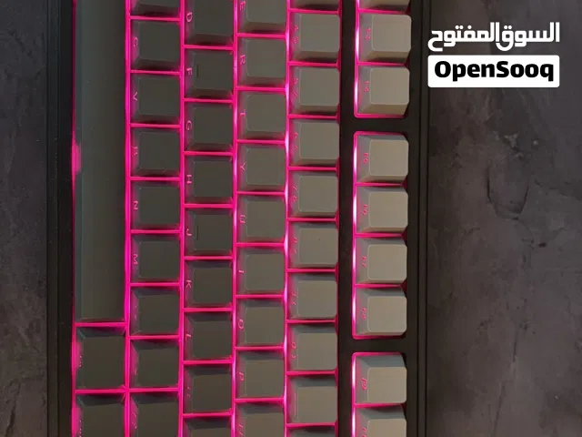 للبيع كيبورد f75 سعره 225 والكيبورد نضيف مب مستعمل وايد