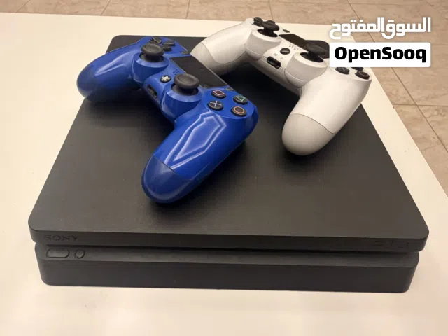 PlayStation 4 Slim مستخدم بحالة الجديد