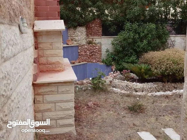 200 m2 4 Bedrooms Apartments for Rent in Amman Al Rabiah