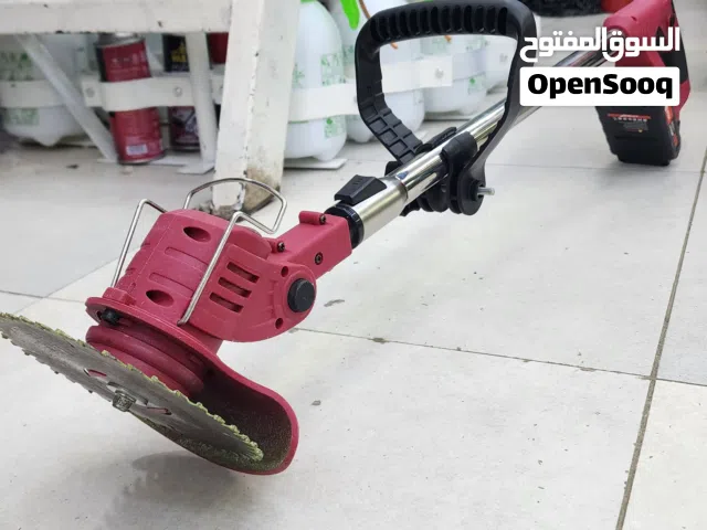 مكينة قص الحشيش بطارية تشتغل بالبطارية قوة 18V ضمان ثلاث شهور البطارية