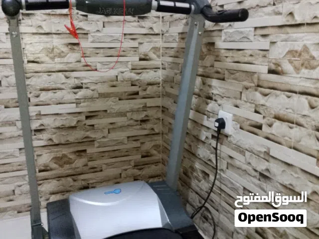 جهاز كري كبير الحجم  السرعه عاليه  يتحمل وزن عالي وبه رافعه جبليه
