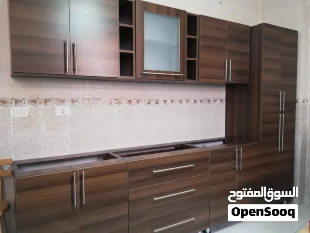 مطبخ كامل سفلى و علوى بمساحة  2.50 متر