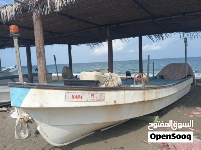 قارب للبيع بدون ملكيه ولا محرك