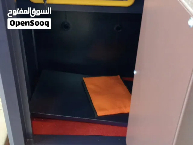 خزنه اصليه وزن 60 كيلو ضد الحريق مميزة بأنظمة حمايه