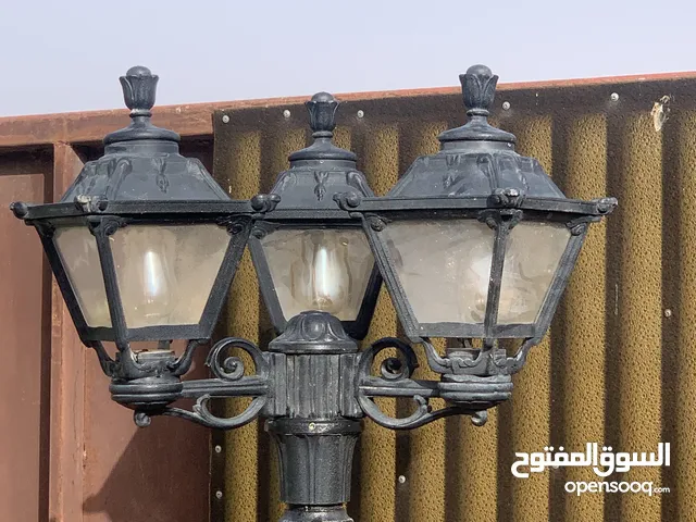 أعمدة إنارة خارجية ايطالية