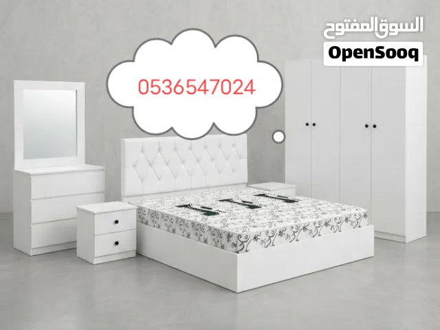 غرفة نوم كاملة سرير + خزانة + تسريحة مع مرآة بحالة ممتازة