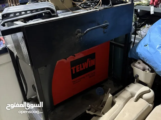 Telwin 215 dual wielding machine