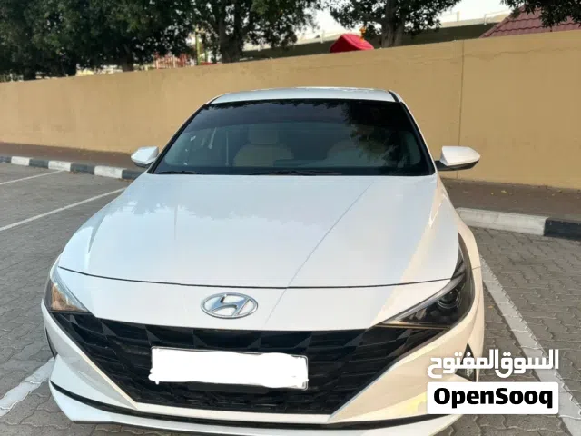 2023 Hyundai Elantra SE
