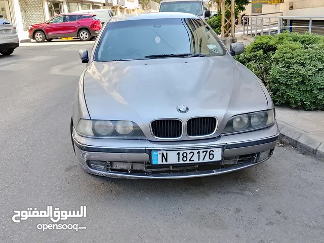 سيارة للبيع