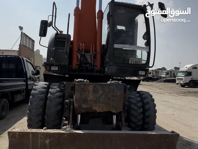 2014 Tracked Excavator Construction Equipments in Sharjah