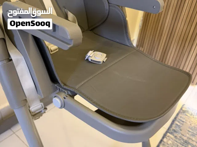 كرسي طعام لون رمادي