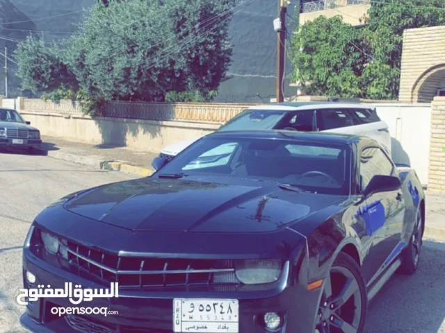 شوفرليت كمارو 2012 للبيع camaro RS السيارة بيها صبغ حزام وضربة خلفية البجم نضيف فوول وارد كندي