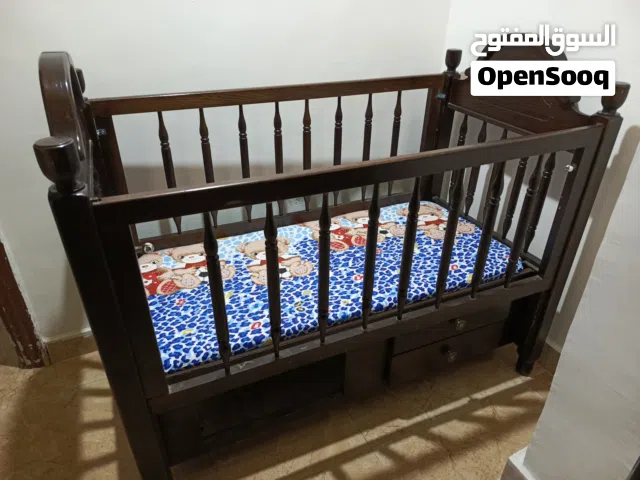 تخت بيبي خشب
