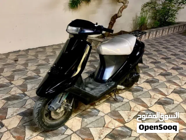 دراج 100ccنضيف للبيع بسعر 140 أو بتبديل مع ايفون 13 وفوق