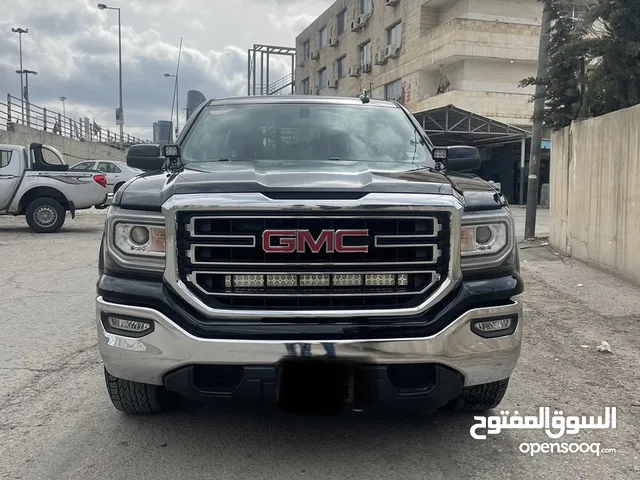 Used GMC Sierra in Amman