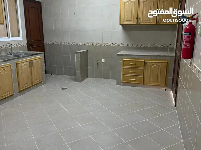 200 m2 2 Bedrooms Apartments for Rent in Muscat Amerat