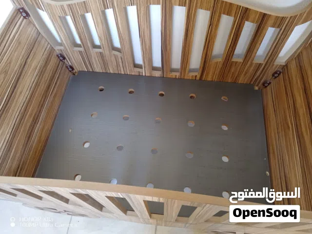 سرير اطفال للبيع