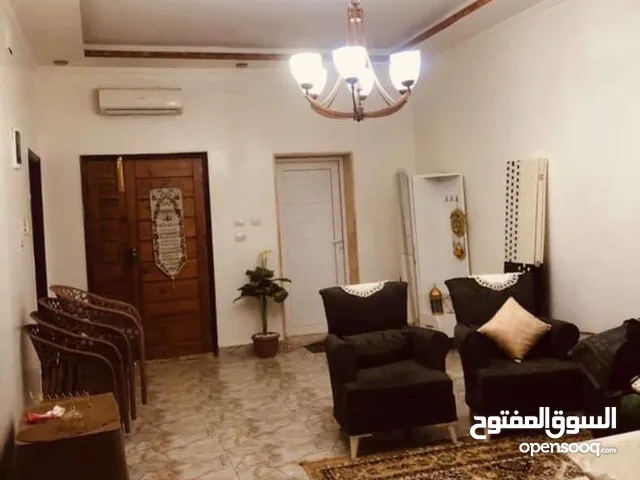 175 m2 4 Bedrooms Townhouse for Sale in Tripoli Abu Saleem