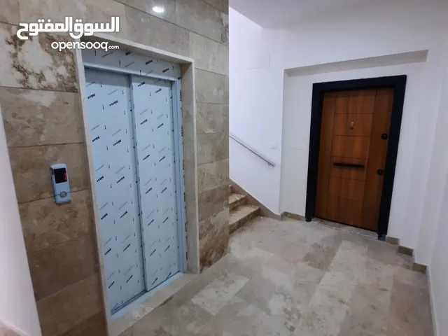 200 m2 3 Bedrooms Apartments for Rent in Tripoli Alfornaj
