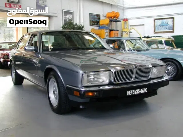 2000 جاكوار اخرى