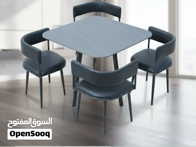 طقم طاولة طعام عصرية 4 كراسي بلون أسود ورمادي