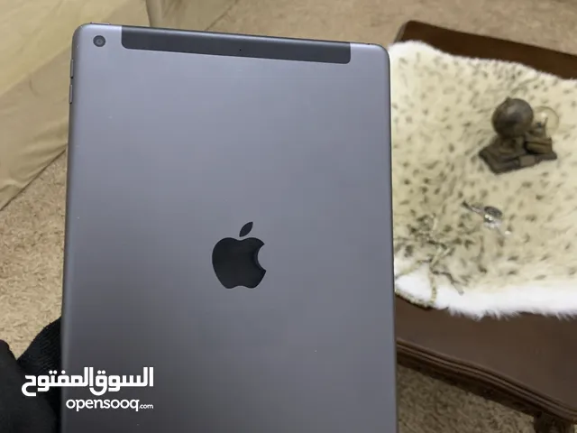Apple iPad 7 32 GB in Benghazi