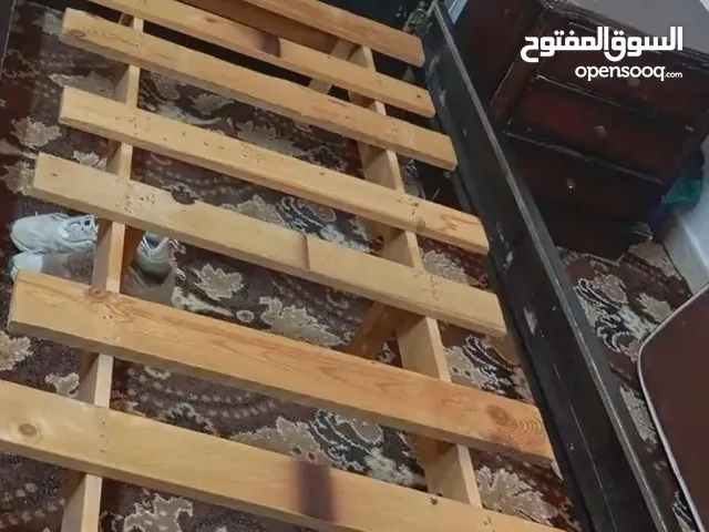 تخت خشب للبيع مع الفرشه وكاله خشب زان