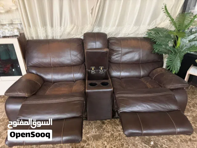كنب مستعمل قابل للتنجيد للبيع