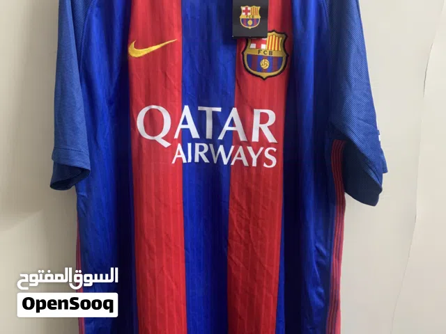 تيشيرت برشلونة موسم 2016/16.      أقرا الوصف