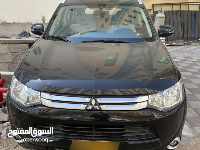 Mitsubishi outlander 2015 متسوبيشي