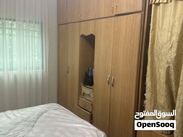 خزانة ملابس للبيع