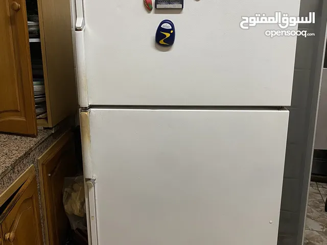ثلاجة للبيع